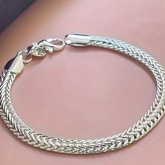 925 Sterling Silver Jewelry - Chic Silver Women's Bracelet